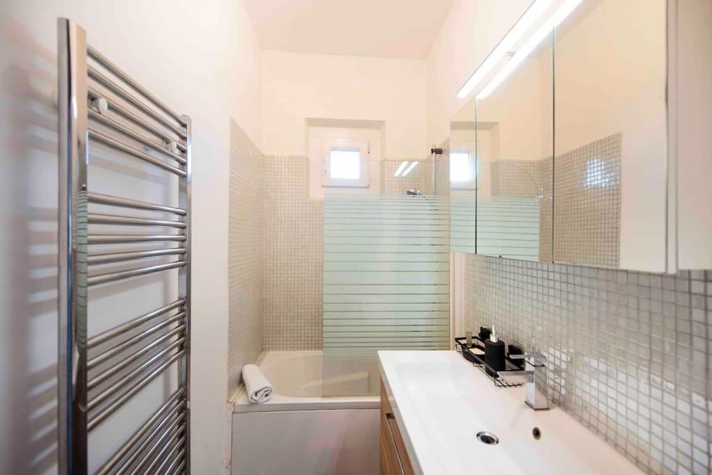 Jolie Maison Sur Orleans, Parking & Climatisation Экстерьер фото